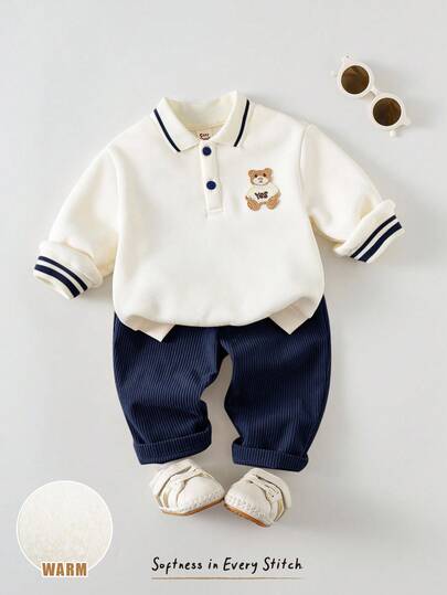 Cozy Pixies 2 st. set med mjuk stickad tröja för babypojke med tecknad björnmönster och långärmad tröja och byxor i resår i midjan