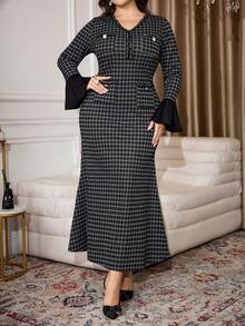 Modelyn 大码女士优雅格子V领拼接喇叭袖连衣裙 - 彩色 - 查看 1