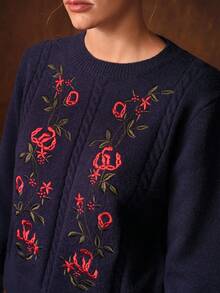 MOTF PREMIUM 复古花卉刺绣女士麻花针织毛衣，秋冬季 - 藏蓝色 - 查看 3