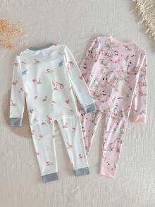 SHEIN Vintaside Kids 4件套女童可爱天鹅花卉印花撞色长袖上衣和打底裤睡衣套装 - 彩色 - 查看 2
