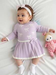 SHEIN Playful Pals 女婴休闲时尚蓝色褶皱下摆蝴蝶结针织长袖连衣裙。柔软舒适。适合秋冬季节、圣诞节、开学季、派对等场合穿着。 - 淺灰紫 - 查看 6