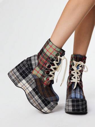 Kawaii Women's Y2K Punk Gothic Lace-Up Fluffy Platform Ankle Boots And Short Boots