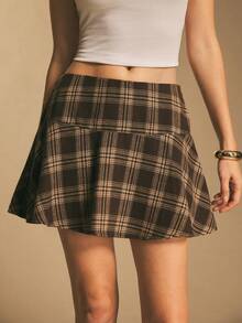 Poéselle Váy ngắn kẻ caro cạp cao xếp ly cho nữ - Váy xòe chữ A thời trang cho mùa thu Váy ngắn kẻ caro cho nữ Váy xếp ly cạp cao phong cách thời trang mùa thu cho nữ sinh Váy kẻ caro nâu thẩm mỹ Váy tennis Váy ngắn Y2K cho nữ Váy ngắn chữ A thường ngày đa năng kẻ caro cho nữ - màu nâu - Xem 4