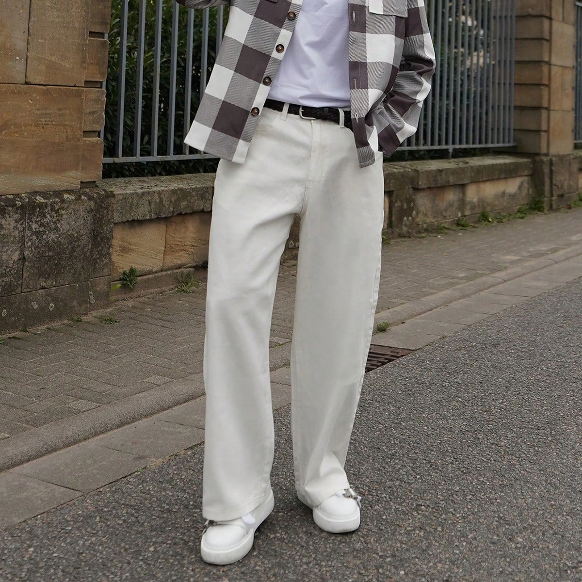 Pieza Pantalones vaqueros de pierna ancha con ajuste relajado y lavado vintage, pantalones informales y sueltos para hombre