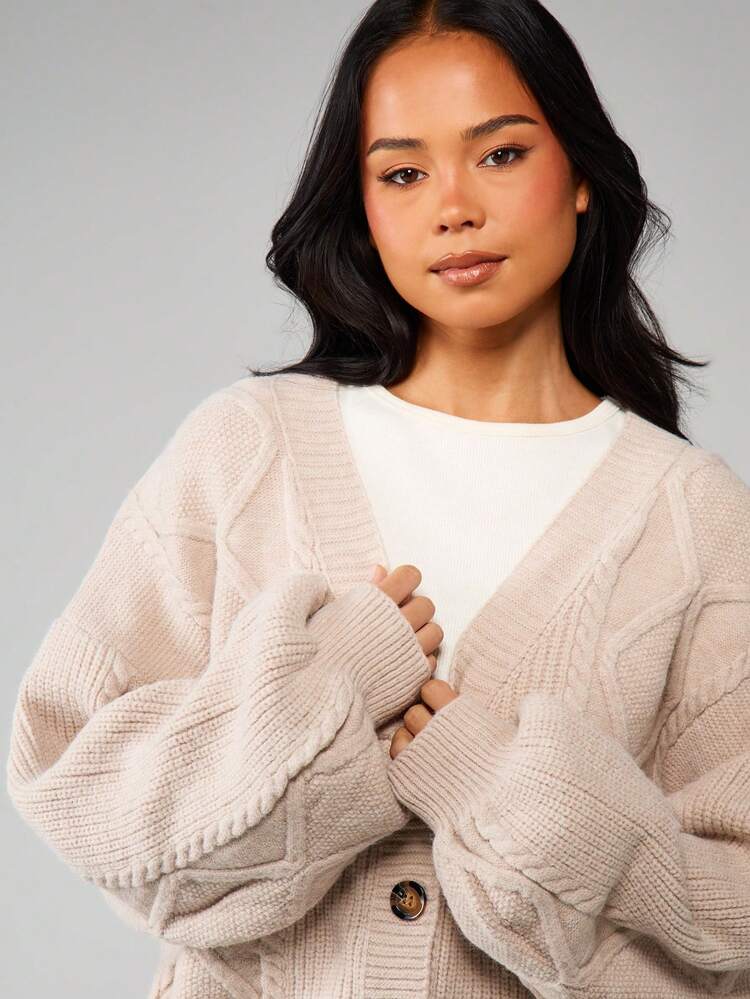MISSGUIDED Cable Knit Button Front Cardigan With Long Sleeves And V Neckline For Fall Winter Layering