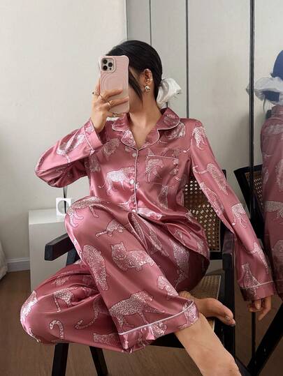 Dream Adore Conjunto de Pijama com Cardigan e Calça de Seda Sintética com Estampa de Onça Feminino