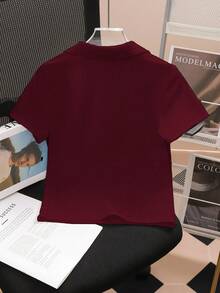 SHEIN Camiseta Plus Size com Bordado de Letras Cereja e Manga Curta, Casual Verão - Vermelho - Ver 2
