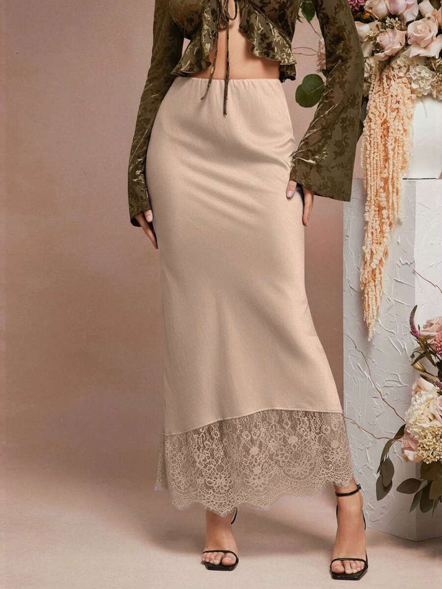 L'Amorae 纯色缎面蕾丝下摆细节低腰中长裙 - 杏色 - 查看 1