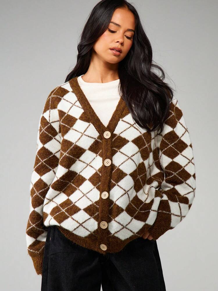 MISSGUIDED Cardigan surdimensionné en tricot moelleux à motif losangé argyle avec boutons, vêtement d'extérieur douillet pour l'automne et l'hiver
