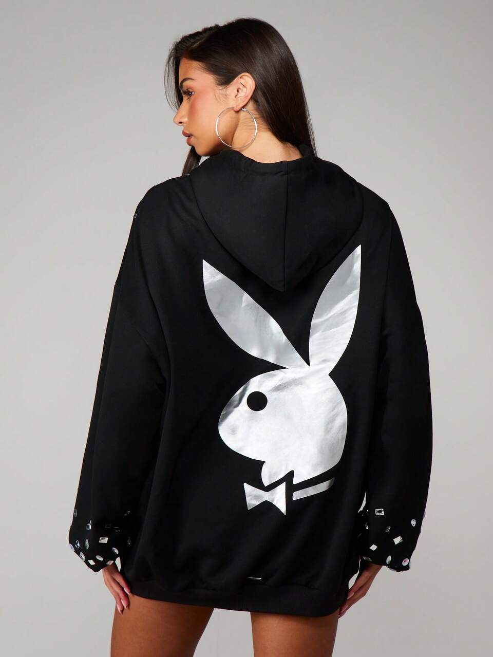 Missguided x Playboy Luźna mini sukienka z kapturem i zdobieniami