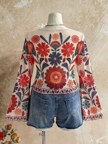 Soleia 大码女式休闲度假、毕业典礼、婚礼、复活节派对午餐上衣 - 宽松领口、胸前系带、喇叭袖修身衬衫 - 彩色 - 查看 2