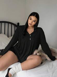 Vibekara 休闲优雅简约连帽宽松修身套头打底衫T恤，大码女款，秋冬款 - 黑色 - 查看 4