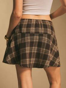 Poéselle Váy ngắn kẻ caro cạp cao xếp ly cho nữ - Váy xòe chữ A thời trang cho mùa thu Váy ngắn kẻ caro cho nữ Váy xếp ly cạp cao phong cách thời trang mùa thu cho nữ sinh Váy kẻ caro nâu thẩm mỹ Váy tennis Váy ngắn Y2K cho nữ Váy ngắn chữ A thường ngày đa năng kẻ caro cho nữ - màu nâu - Xem 5