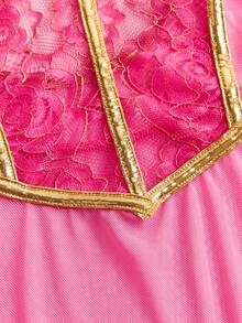 Fantasy Costume 4件套 女士经典 COS 公主闪亮蕾丝拼接露肩褶皱修身吊带连衣裙内衣套装 - 粉色 - 查看 8