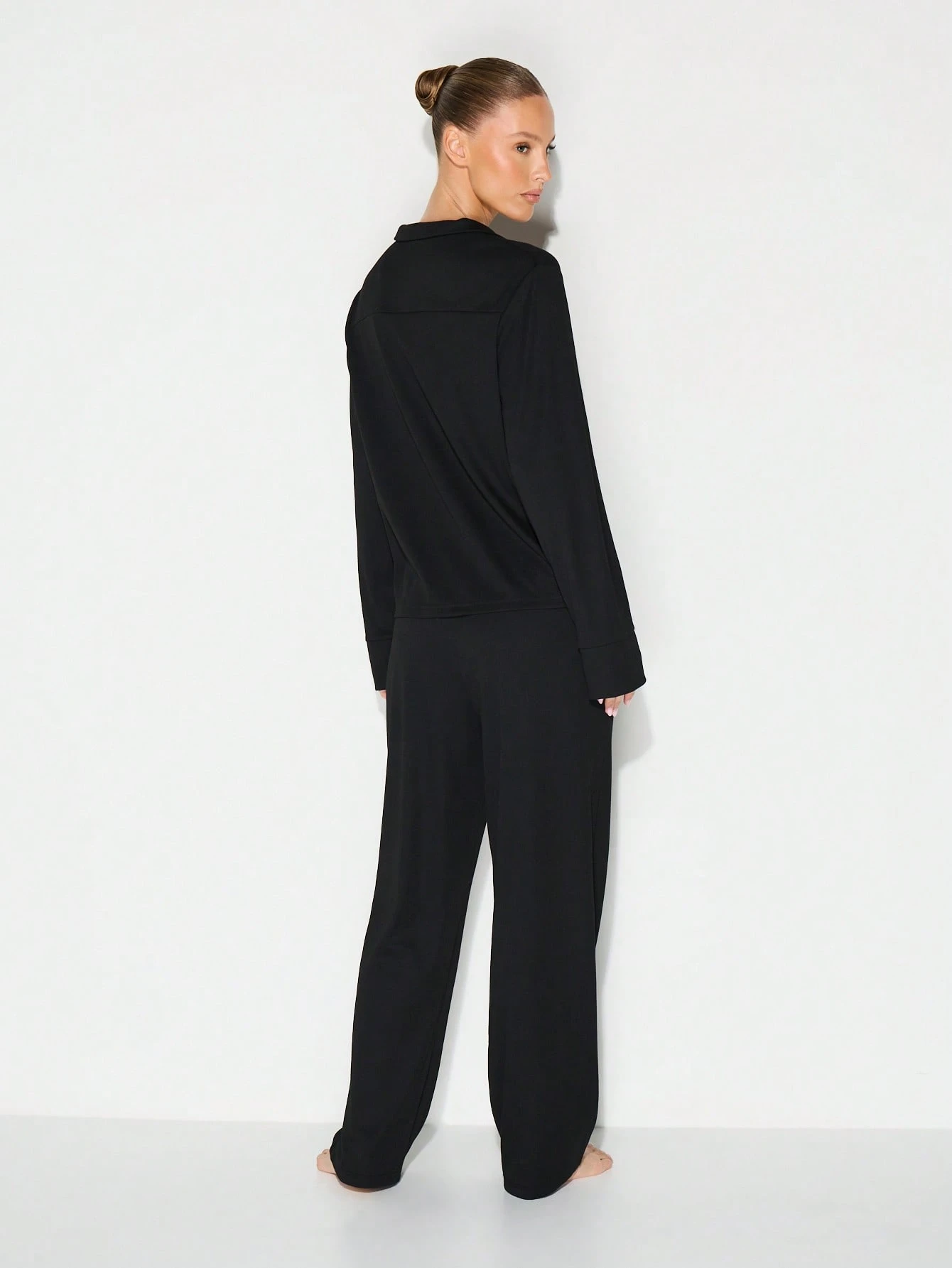 KIZN Long Sleeve Button Front Lounge Set