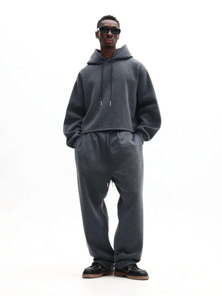杢グレーのパーカーとスウェットパンツのコーディネートセット