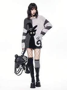 ROMWE Goth 神秘暗黑猫嵌花阴阳条纹宽松圆领毛衣 - 彩色 - 查看 2