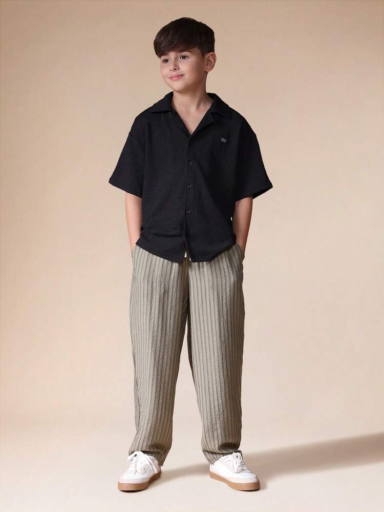 Textured Button Down Short Sleeve Shirt