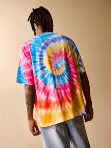 SpongeBob SquarePants | SHEIN 男士休闲螺旋扎染卡通蜗牛印花落肩T恤，夏季 - 彩色 - 查看 2