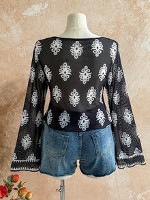 Soleia 大码女式休闲度假、毕业典礼、婚礼、复活节派对午餐宽松喇叭袖修身上衣，冬季 - 黑與白 - 查看 2