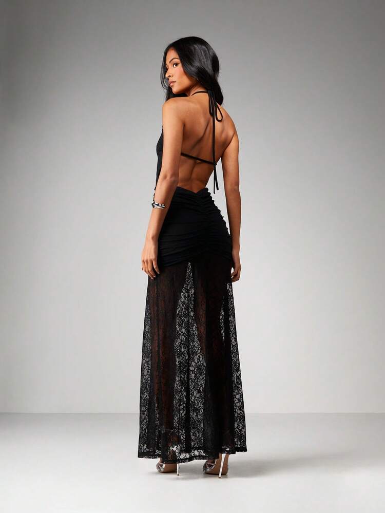 MISSGUIDED Halter Neck Ruched Bodycon Maxi Dress With Lace Hem Detail For Evening Occasions