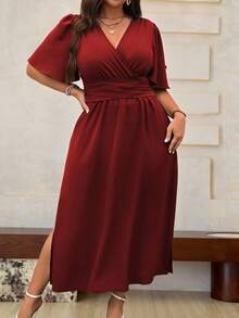 SHEIN Unity 加大码V领交叉裹身高开衩短袖连衣裙，圣诞节酒红色长款女装