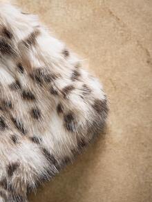 Anewsta Women's Chic Leopard Texture Fluffy Short Jacket, Long Sleeve - Multicolor - View 5