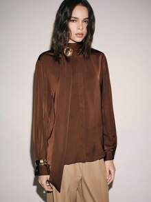 Lumivelle Blusa elegante de mujer con mangas largas, estilo bufanda de satén, decorada con botones metálicos - Café integral - Ver 3