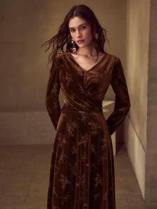 MOTF PREMIUM WOMEN'S VELVET JACQUARD DRESS - Brown - View 5