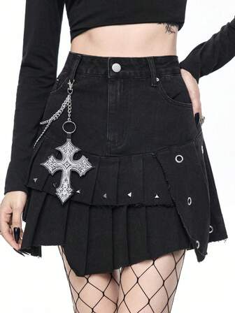 Grunge Punk Falda de mezclilla plisada en línea A con cadena metálica y bordado de cruz gótica visual