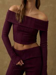 Nöista Burgundy Set Featuring An Off-Shoulder Top And Flared Pants For A Slim And Feminine Fit. Ideal For Autumn And Soft Winter Days, And Perfect For Pairing With Festive Accessories For Christmas Or New Year Events. This Elegant Outfit Offers A Refined Look Suitable For Parties, Dinners, And Special Seasonal Occasions. - Lilac Purple - View 4