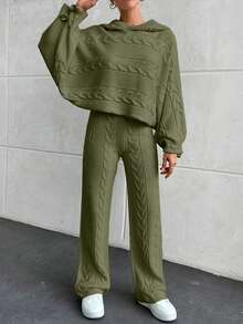 Lässiger 2-teiliger Koordinationsanzug aus Zopfstrick mit Kapuze und Zopfstrick-Sweathose