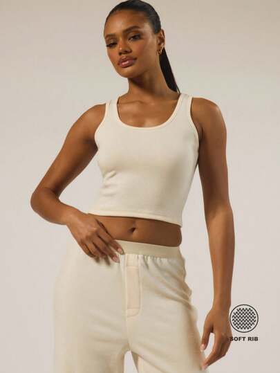 MUSERA ESSENTIALS 深V领柔软罗纹背心，秋冬内衣，舒适居家日常必备，春夏度假休闲两相宜。