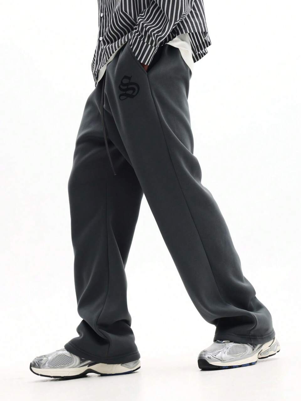Pantalon de survêtement évasé avec logo en relief