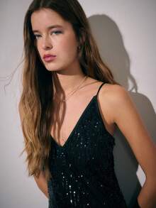 Nöista 别致的亮片晚礼服，细肩带，修身廓形，几何亮片图案，斜裁流苏；引人注目的亮片晚礼服，非常适合正式活动、派对礼服和鸡尾酒会场合；非常适合秋季、冬季、万圣节和新年庆祝活动。 - 黑色 - 查看 5