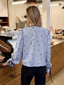 SHEIN Frenchy Fall Winter 2025 Women's Casual Striped Print Detail Front Tie Collar Blouse, Autumn, Striped Blouse, Contrast Trim Tie Shirt,Pleated Shirt,Ruffle Blouse, Blue Striped Shirt,Floral Print Pattern Blouse - Blue and White - View 3