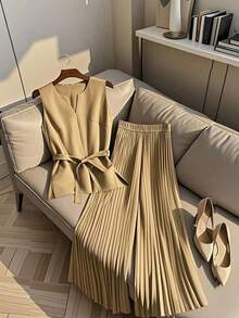 Franclia 女式休闲腰带无袖 V 领上衣和松紧腰直筒裤套装 - 卡其色 - 查看 3