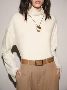 Lumivelle 女士休闲宽松高领长袖卫衣 - 杏色 - 查看 3