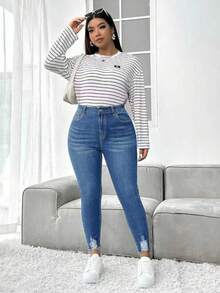 SHEIN ICON Plus Size Casual Distressed Slim Fit Denim Jeans - Medium Wash - View 5