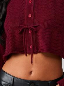 MISSGUIDED Chaqueta de punto de cable burdeos con botones delanteros y detalle de cordón, suéter de otoño e invierno para Navidad - Burdeos - Ver 6