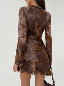 Aloruh Vestido mini de manga larga con estampado minimalista casual y parches de encaje para mujer - Marrón - Ver 4