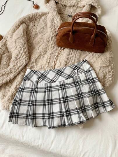 SHEIN EZwear Plus Size Green Plaid Mini Skirt, Wasteland Music Festival Skirts Mini Flannel Pleated Skirt Plaid Skirt Checkered Skirt  Christmas Clothes  New Year Checkered Skirt