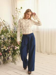 Aralina 女士休闲优雅薄纱长袖蕾丝露背上衣，完美适合冬季、圣诞节、新年和感恩节等场合穿着。 - 杏色 - 查看 12