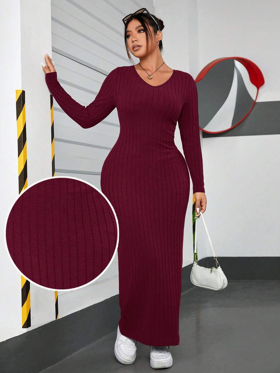 SHEIN EZwear Plus Solidna sukienka z dekoltem w serek, dopasowana do ciała, sukienka na randkę - Burgund - Zobacz 1