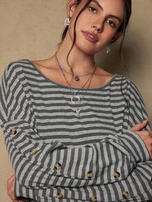 SHEIN VCAY Atasan Wanita Ukuran Besar Kasual & Pakaian Rumahan dengan Detail Kancing Lembut dan Longgar, Motif Garis Abu-abu, Atasan Serbaguna - Grey - View 5