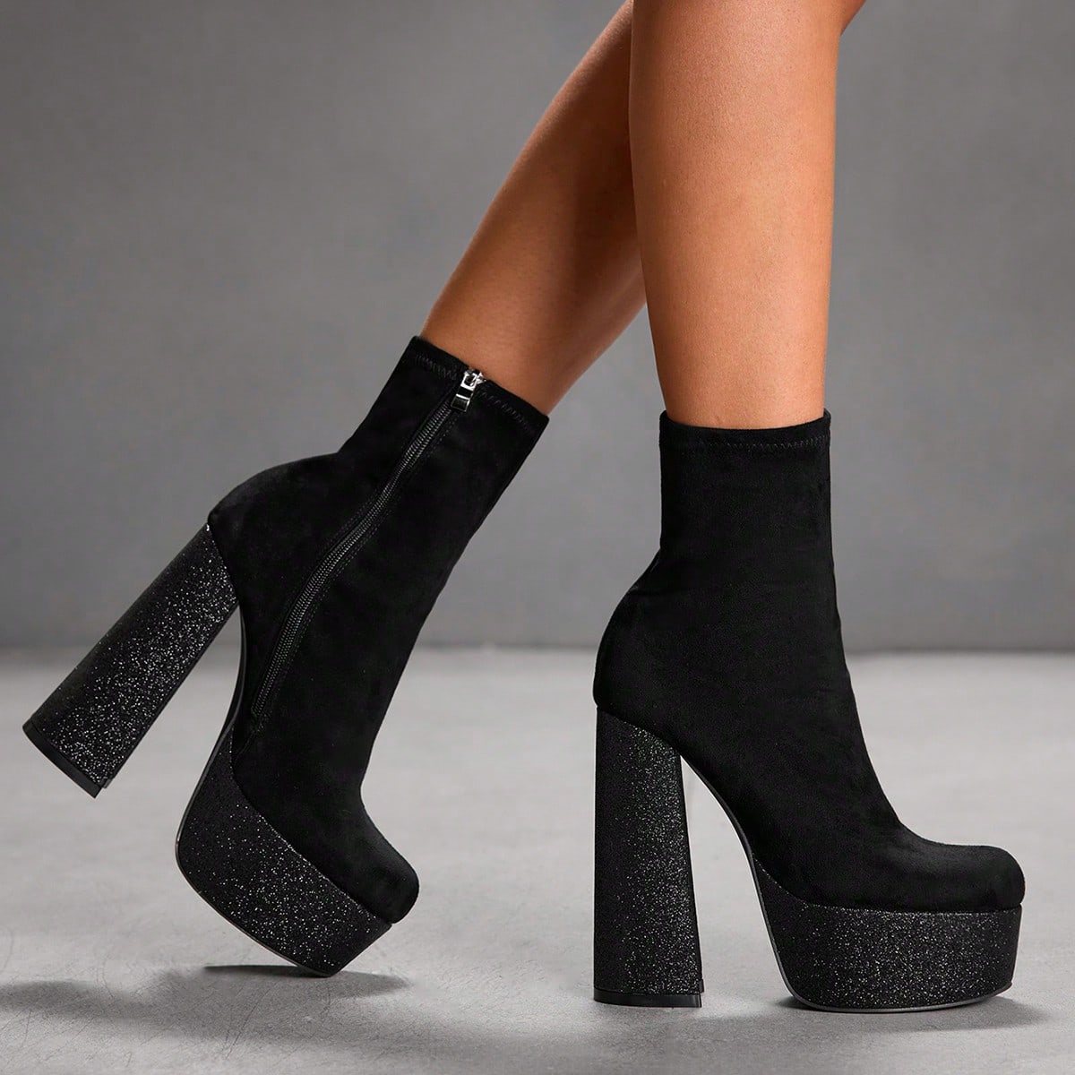 Zapatos de mujer de tacón grueso, punta cuadrada, de ante negro, estilo de moda simple para banquetes, con cremallera lateral, botines y botas de muj