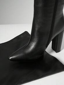 SHUZIA بوت نسائية رائعة من الجلد الاصطناعي الأسود ذات رؤوس مدببة وكعب سميك وساق واسعة مناسبة للرقص والحفلات في فصلي الخريف والشتاء - الأسود - مشاهدة 7