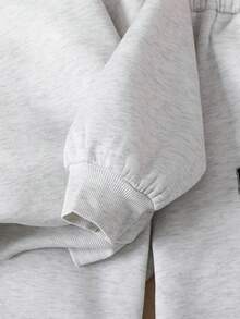 SHEIN Conjunto de sudadera con capucha y pantalón de chándal informal con gráfico en inglés para adolescentes, gris claro