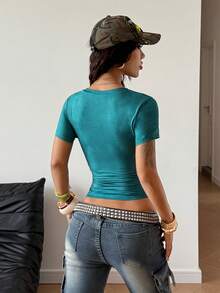 StreetHx 女士夏季V领紧身T恤，朋克亚文化动漫印花短袖V领T恤 - 水鴨藍 - 查看 2