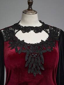 ROMWE Goth 复古优雅哥特式领口花卉蕾丝喇叭袖鱼尾裙摆连衣裙，大码秋冬宴会正式礼服，圣诞派对大码奢华复古丝绒红色连衣裙 - 彩色 - 查看 3